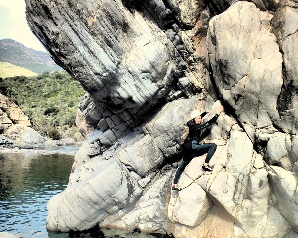 escalade deep water calvi